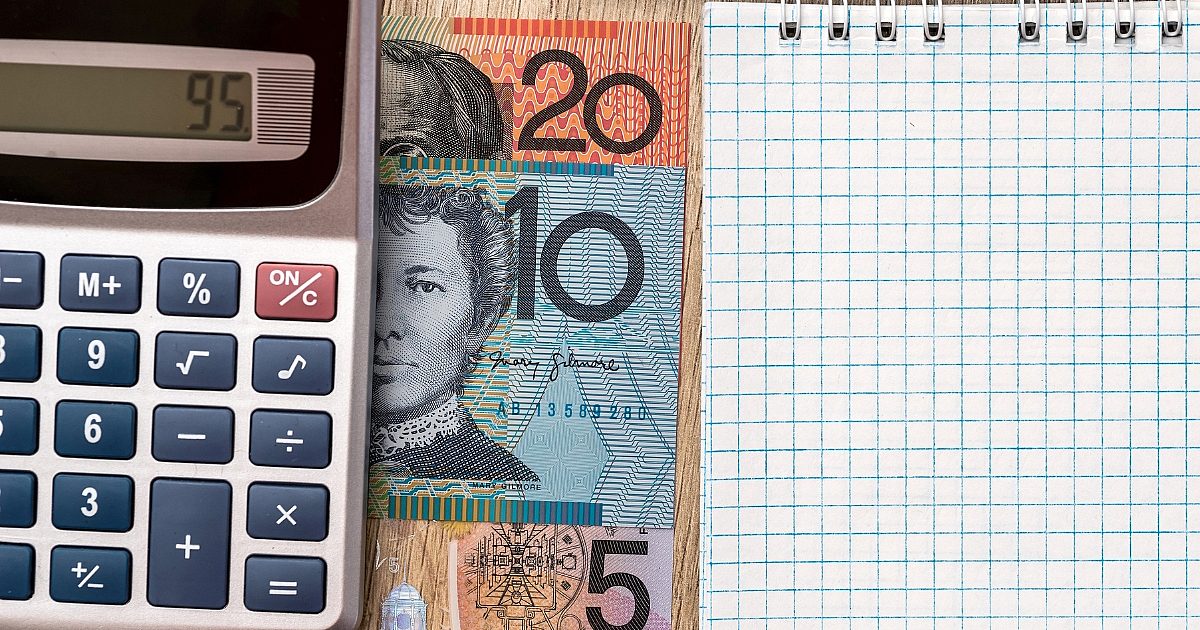 Calculator with money and note pad